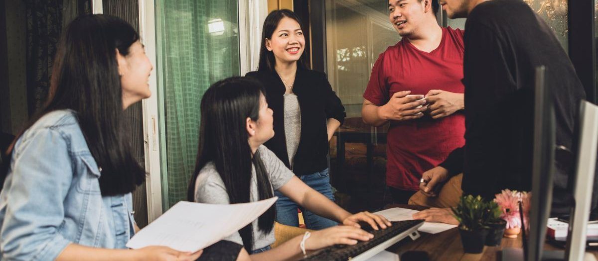 Đúng trước, đẹp sau