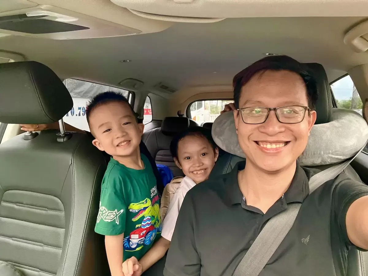 Solopreneur liệu có “dễ ăn”? 1 solopreneur de dang dua don con di hoc